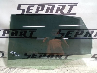 Стекло двери Audi A6 2010 C6