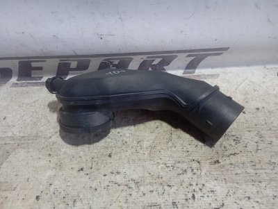 Патрубок воздушного фильтра Volkswagen Passat 2002 B5