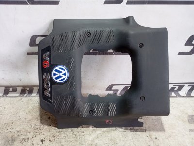 Крышка двигателя декоративная Volkswagen Passat 2002 B5