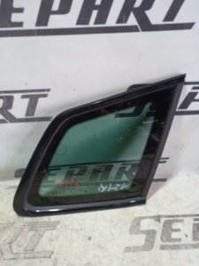 Стекло боковое Skoda Karoq 2024