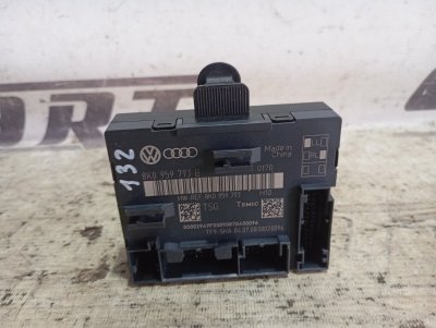 Блок управления двери Audi A4 2008 B8