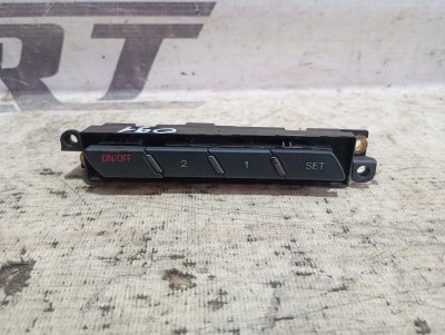 Кнопки памяти сиденья Audi Q7 2010 4L
