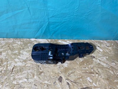 Кронштейн ручки двери Renault Megan III 2012 хэтчбек
