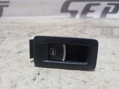 Кнопка стеклоподъемника Volkswagen Touran 2011 1T