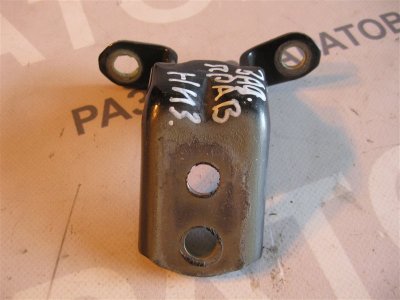 Петля двери нижняя Nissan Primera P12 2003 хэтчбек