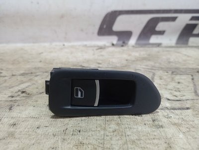 Кнопка стеклоподъемника Volkswagen Golf 2010 Mk6