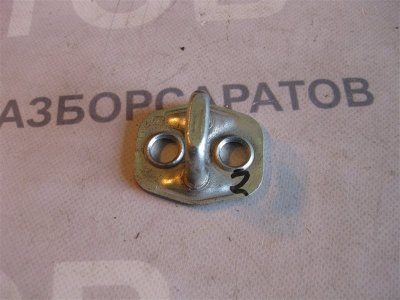 Ответная часть замка двери Nissan Primera P12 2003 хэтчбек