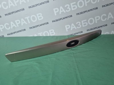 Накладка крышки багажника Ford Mondeo III 2005 седан