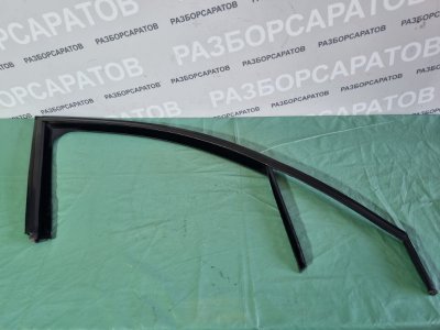Уплотнитель стекла двери Citroen C4 2005 хэтчбек 5 дв.