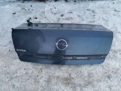 Крышка багажника Opel Astra H Z16XER 2010