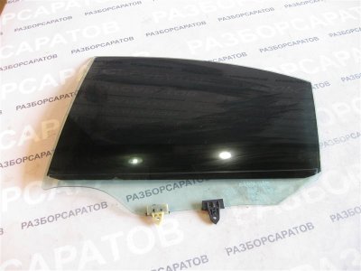 Стекло двери Nissan Primera P12 2003 хэтчбек