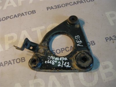 Кронштейн балки Nissan Primera P12 2003 хэтчбек