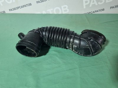 Патрубок воздушного фильтра Ford Mondeo III 2005 седан