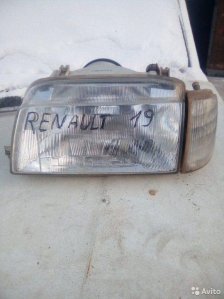 Фара передняя левая Renault 19