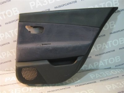 Обшивка двери Nissan Primera P12 2004 седан