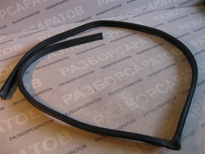 Уплотнитель проема двери Nissan Primera P12 2003 хэтчбек