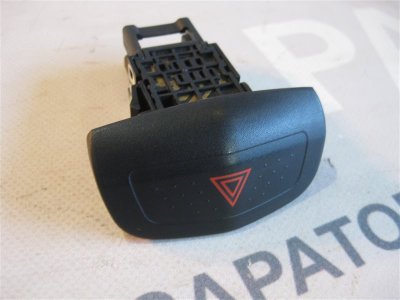 Кнопка аварийной сигнализации Nissan Primera P12 2004 седан
