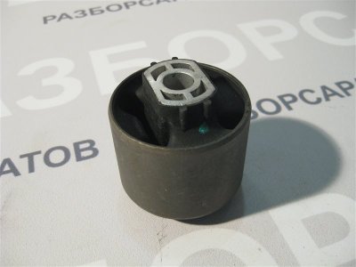 Сайлентблок продольного рычага VAG