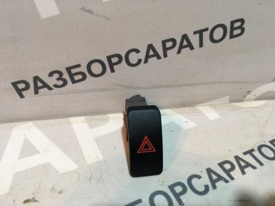 Кнопка аварийной сигнализации Toyota Corolla 2008 седан