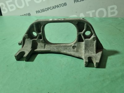 Кронштейн опоры двигателя Renault Megane II 2008