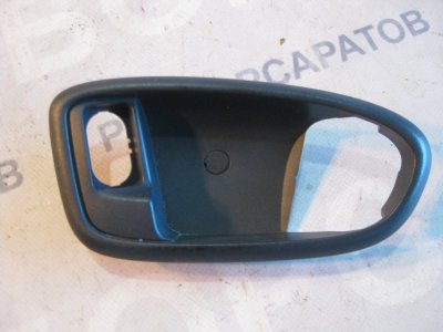 Накладка ручки внутренней Ford Galaxy 2006