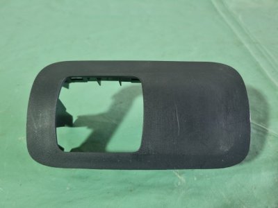 Накладка корректора фар Renault Megane II 2008