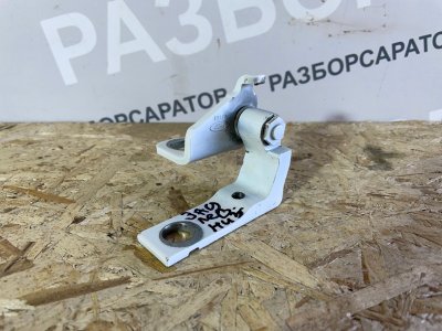 Петля двери нижняя Ford Focus III 2018 рест. седан