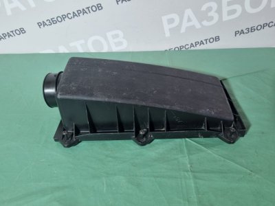 Крышка корпуса воздушного фильтра Ford Mondeo III 2005 седан