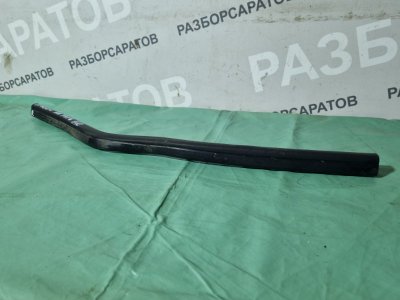 Уплотнитель капота BMW 3 E90 2011 седан
