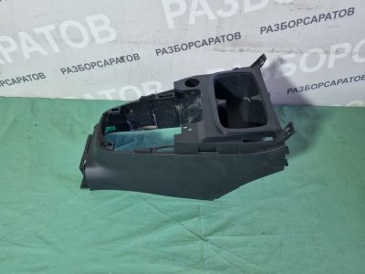Консоль между сидений Suzuki Swift 2010
