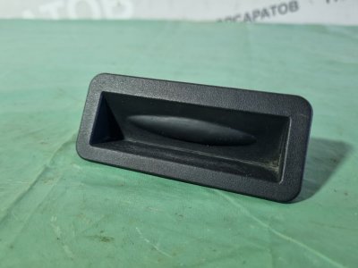 Кнопка открывания багажника Ford Kuga 2009