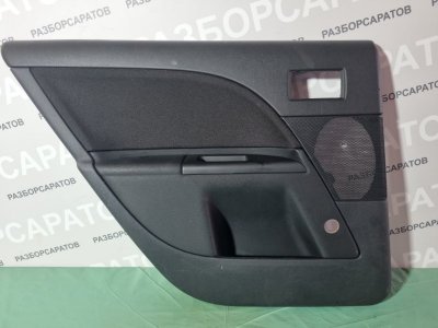 Обшивка двери Ford Mondeo III 2005 седан