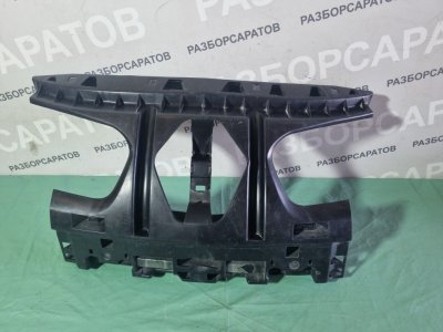 Кронштейн бампера центральный Renault Megane II 2008
