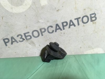Концевик двери Nissan Juke 2011