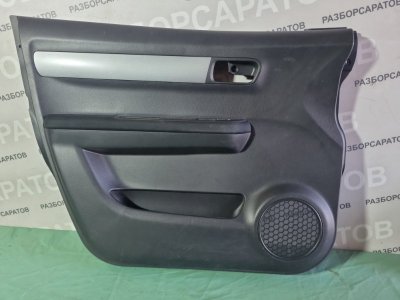 Обшивка двери Suzuki Swift 2010