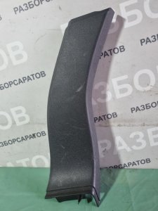 Обшивка двери багажника Ford Kuga 2009