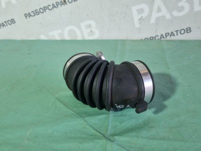 Патрубок воздушного фильтра Suzuki Swift 2010