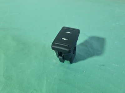 Кнопка стеклоподъемника Ford Kuga 2008
