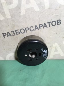 Шкив помпы Nissan Tiida C11 2013