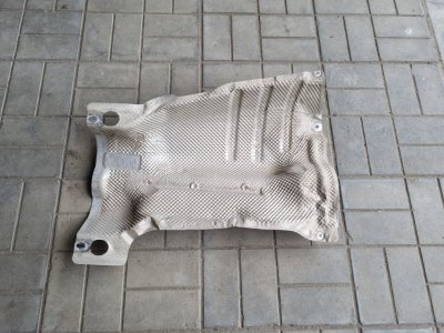 Теплозащитный экран BMW 3 E90 2011 седан