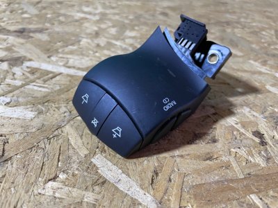 Переключатель магнитолы подрулевой Renault Megan III 2012 хэтчбек