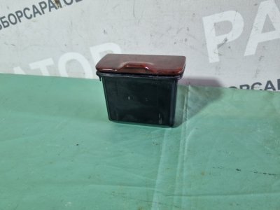Пепельница Toyota Camry 2004 седан