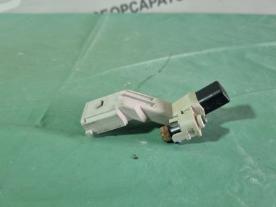 Датчик коленвала Volkswagen Golf 6 2011 хэтчбек 5 дв.