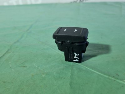 Кнопка стеклоподъемника Ford Kuga 2009