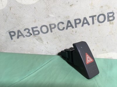 Кнопка аварийной сигнализации Suzuki Swift 2010