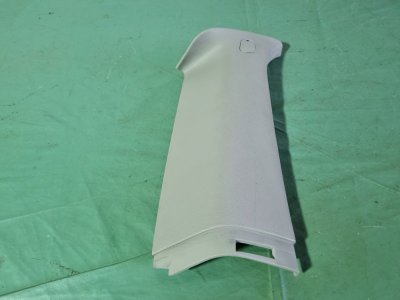 Накладка стойки Ford Kuga 2009