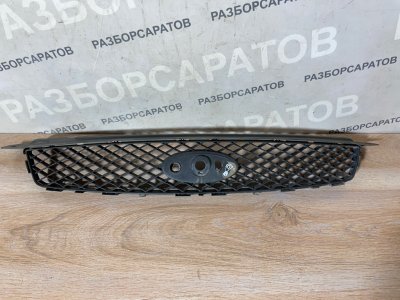 Решетка радиатора Ford Focus 2007 хэтчбек