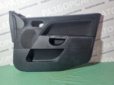 Обшивка двери Ford Fiesta 2007 хэтчбек 5 дв.
