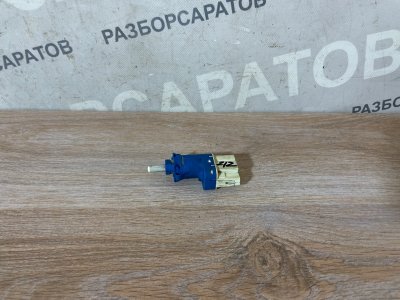 Датчик включения стоп сигнала Ford Focus 2007 хэтчбек