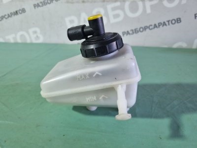 Бачок главного тормозного цилиндра Renault Logan 2007